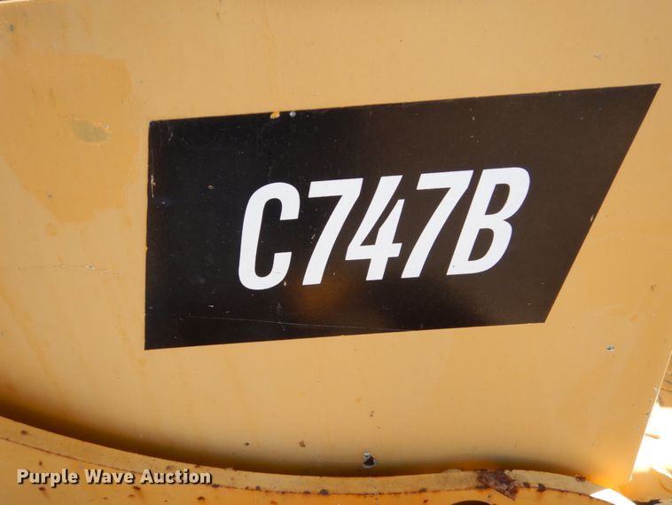 image for item HU9788 1998 Hypac C747B  vibratory double drum roller