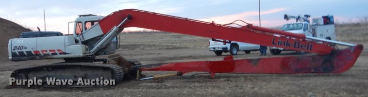 image for item HU9812 2006 Link Belt 240LX  long reach excavator