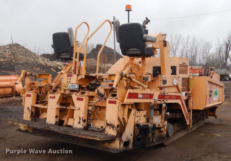 image for item HU9822 1996 Blaw Knox PF-410  paver