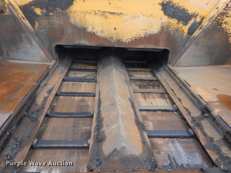 image for item HU9822 1996 Blaw Knox PF-410  paver