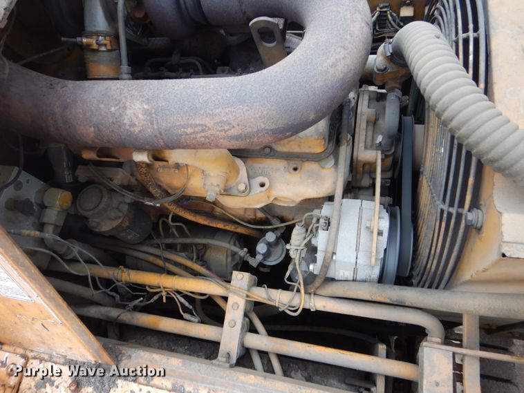 image for item HU9822 1996 Blaw Knox PF-410  paver