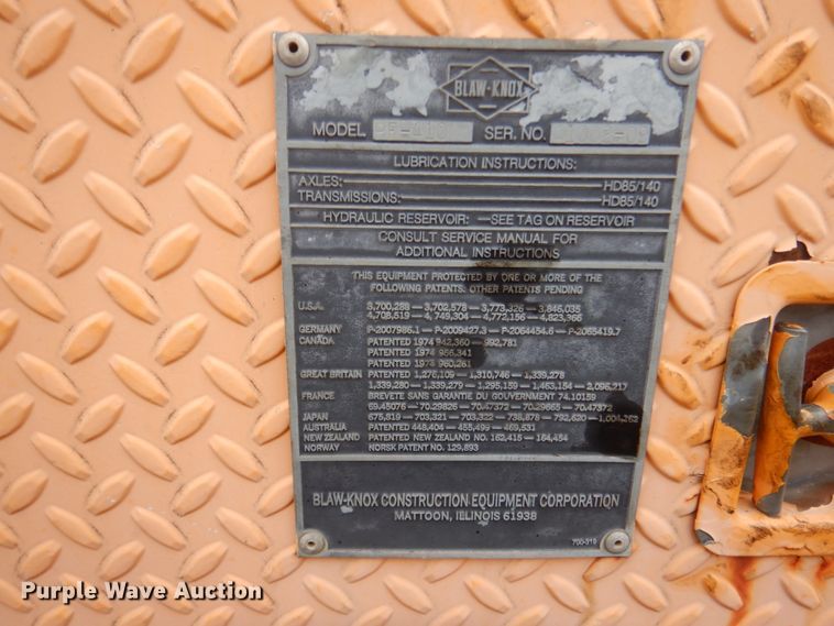 image for item HU9822 1996 Blaw Knox PF-410  paver