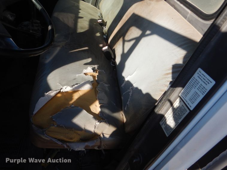 image for item HU9830 1994 International 4900  dump truck