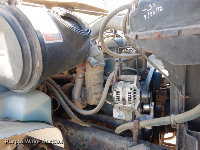 image for item HU9830 1994 International 4900  dump truck