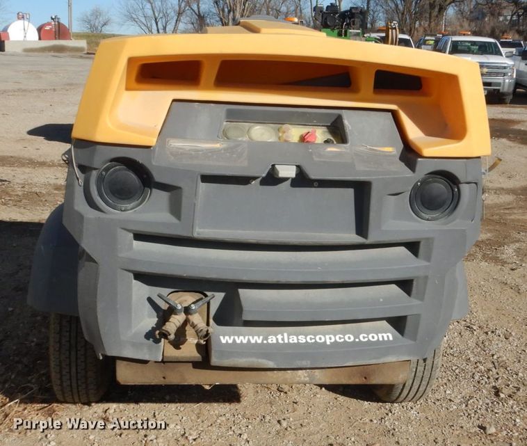 image for item HU9832 Atlas Copco XAS185JD  air compressor