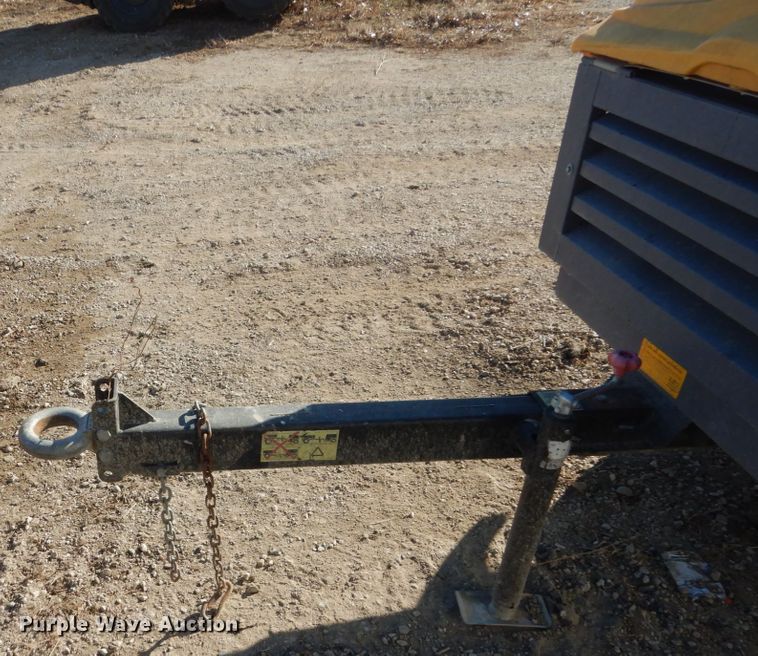 image for item HU9832 Atlas Copco XAS185JD  air compressor