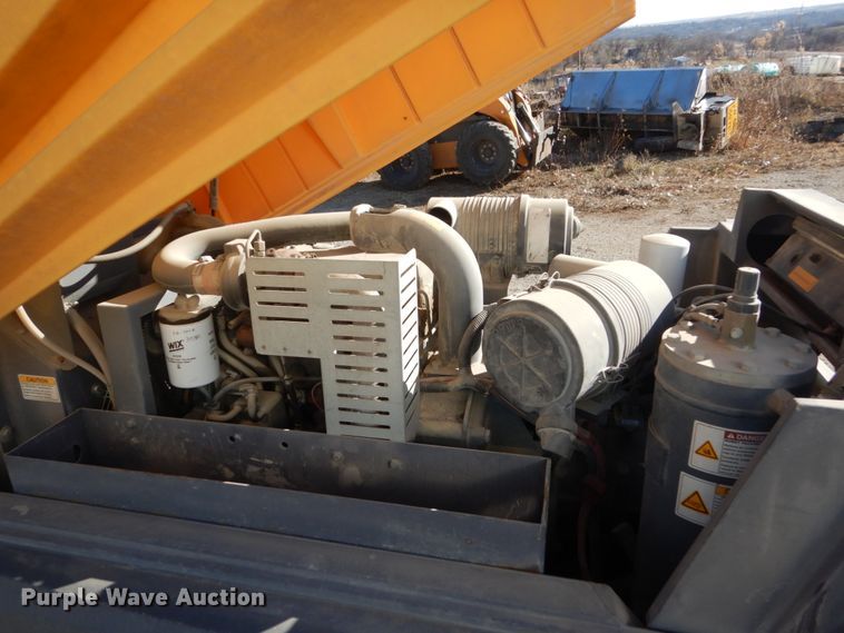 image for item HU9832 Atlas Copco XAS185JD  air compressor