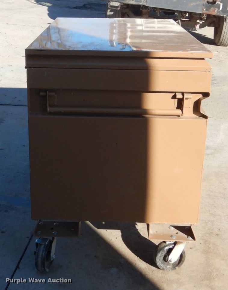 image for item HU9833 Knaack 4830 toolbox