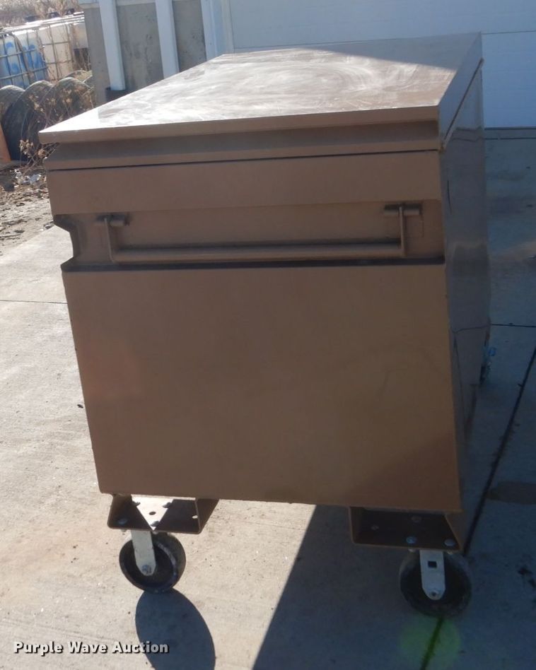 image for item HU9833 Knaack 4830 toolbox