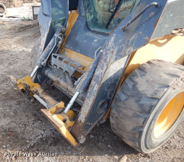 image for item HU9856 2012 John Deere 326D  skid steer loader