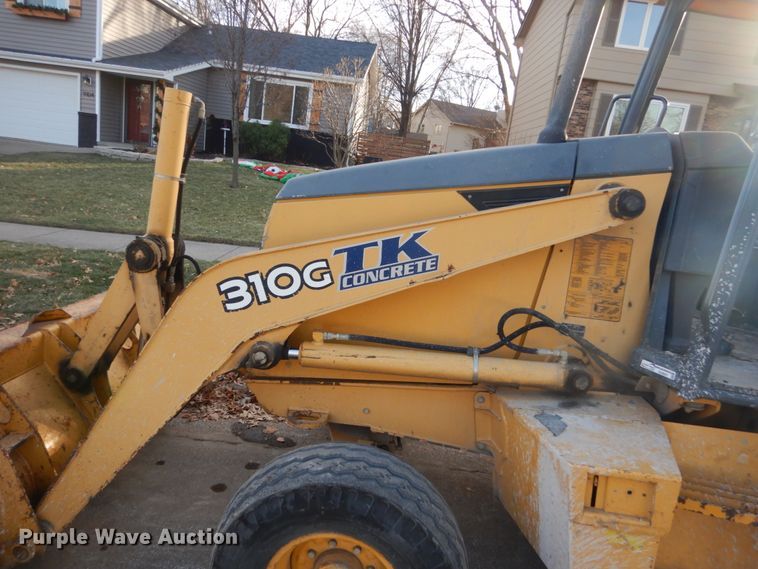 image for item HU9857 2006 John Deere 310G  backhoe