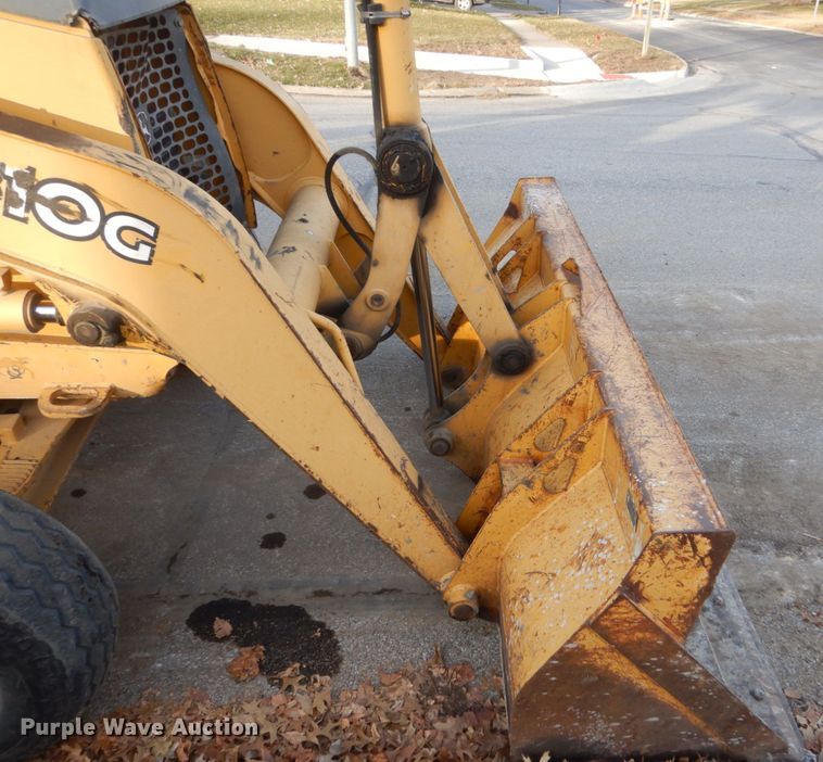image for item HU9857 2006 John Deere 310G  backhoe