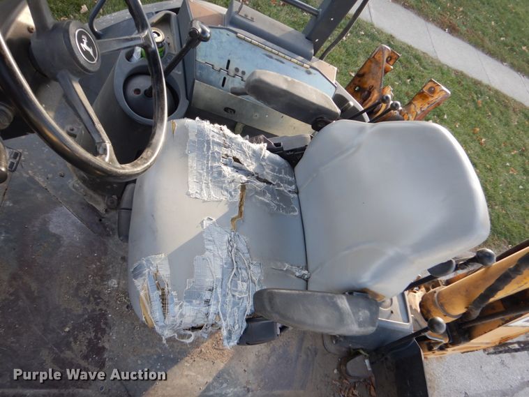 image for item HU9857 2006 John Deere 310G  backhoe