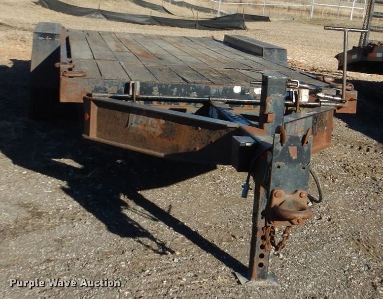 image for item HU9863 2006 Lane LT2020 tilt equipment trailer