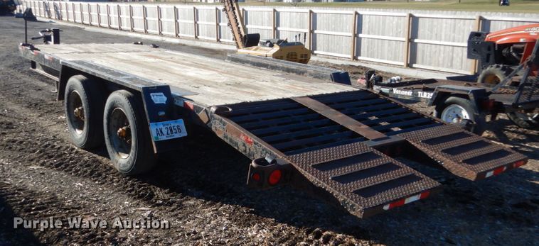 image for item HU9863 2006 Lane LT2020 tilt equipment trailer