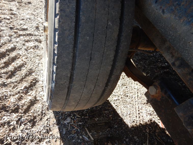 image for item HU9863 2006 Lane LT2020 tilt equipment trailer