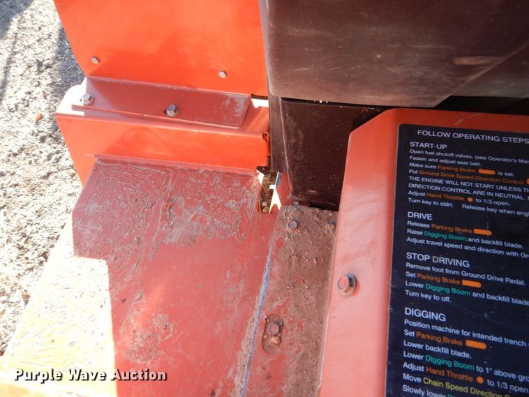 image for item HU9864 2004 Ditch Witch RT40  trencher