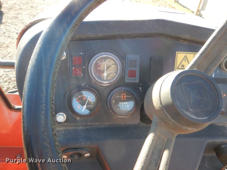 image for item HU9864 2004 Ditch Witch RT40  trencher