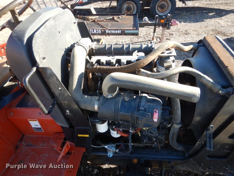 image for item HU9864 2004 Ditch Witch RT40  trencher