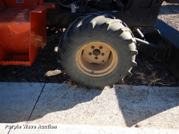 image for item HU9864 2004 Ditch Witch RT40  trencher