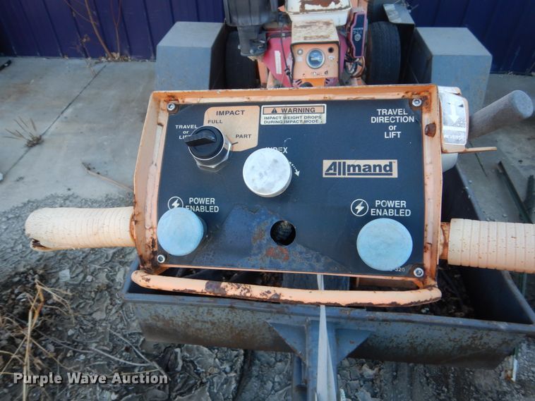 image for item HU9868 Allmand breaker