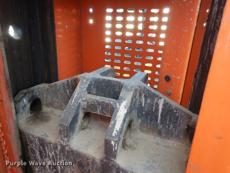 image for item HU9868 Allmand breaker