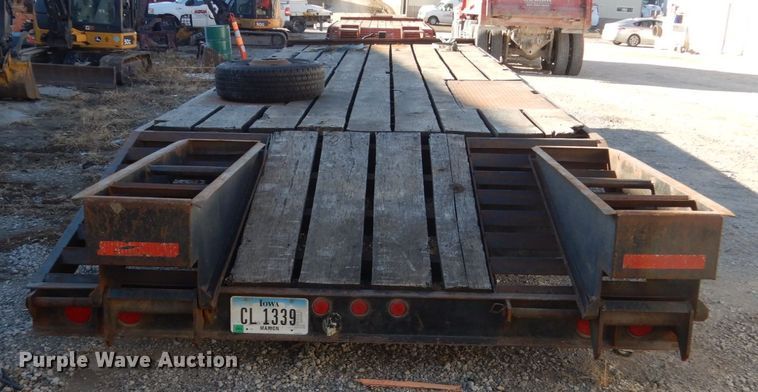 image for item HU9869 1989 Trail King TK18-2800 equipment trailer
