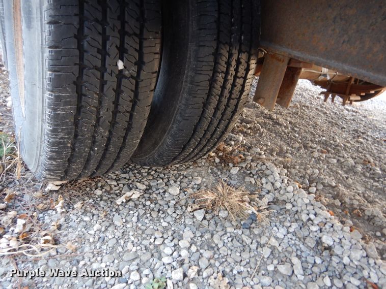 image for item HU9869 1989 Trail King TK18-2800 equipment trailer