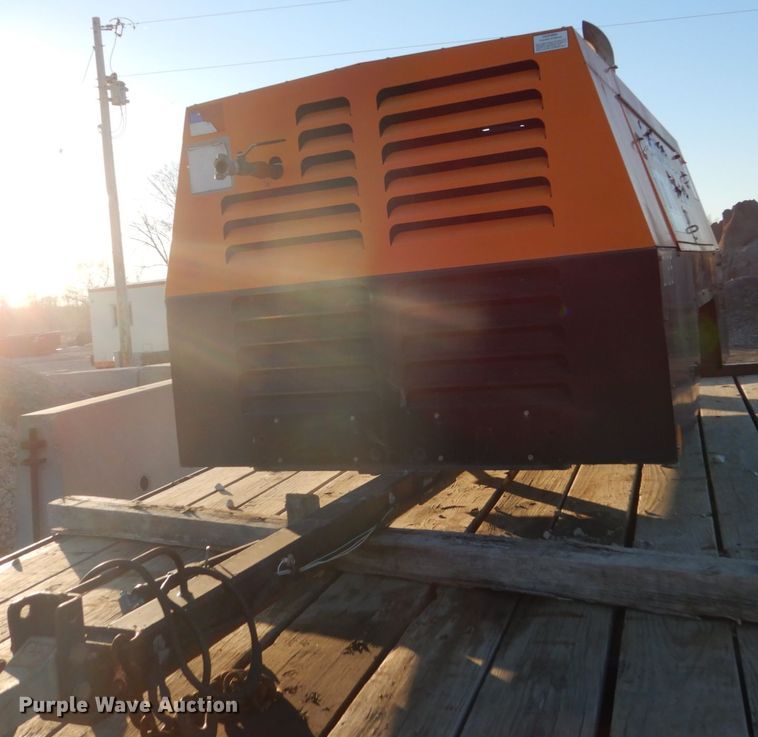 image for item HU9877 Sullivan Palatek D185PJD  air compressor