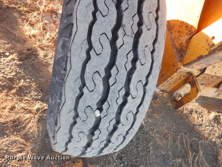 image for item HU9878 Arrow HJ1250473 breaker