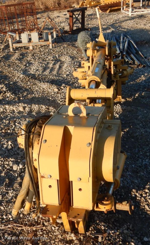 image for item HU9880 1996 Vermeer VP3650 vibratory cable plow