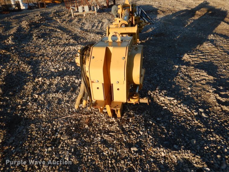 image for item HU9880 1996 Vermeer VP3650 vibratory cable plow