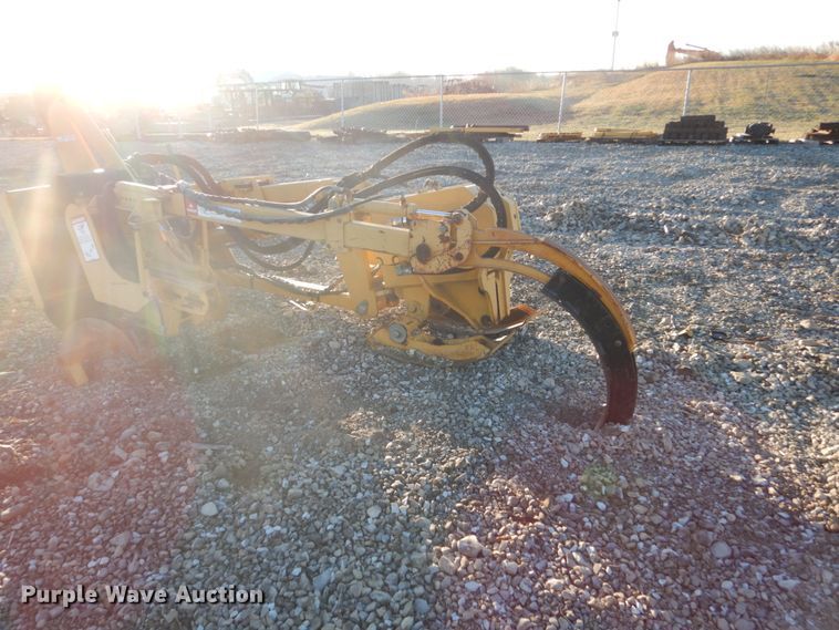 image for item HU9882 2004 Vermeer PT650 combination unit