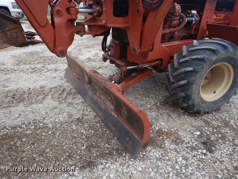 image for item HV9550 1996 Ditch Witch 5110  trencher