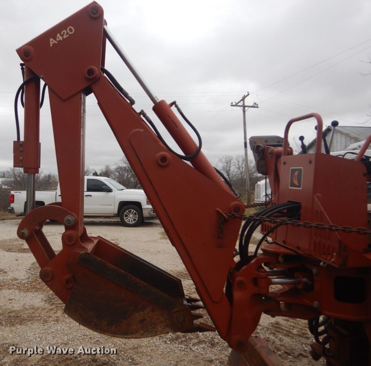 image for item HV9550 1996 Ditch Witch 5110  trencher