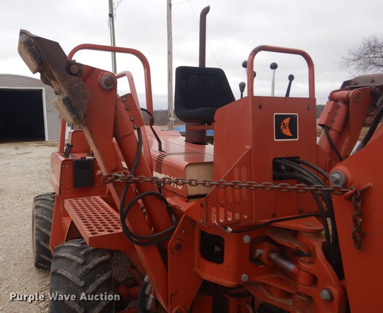 image for item HV9550 1996 Ditch Witch 5110  trencher