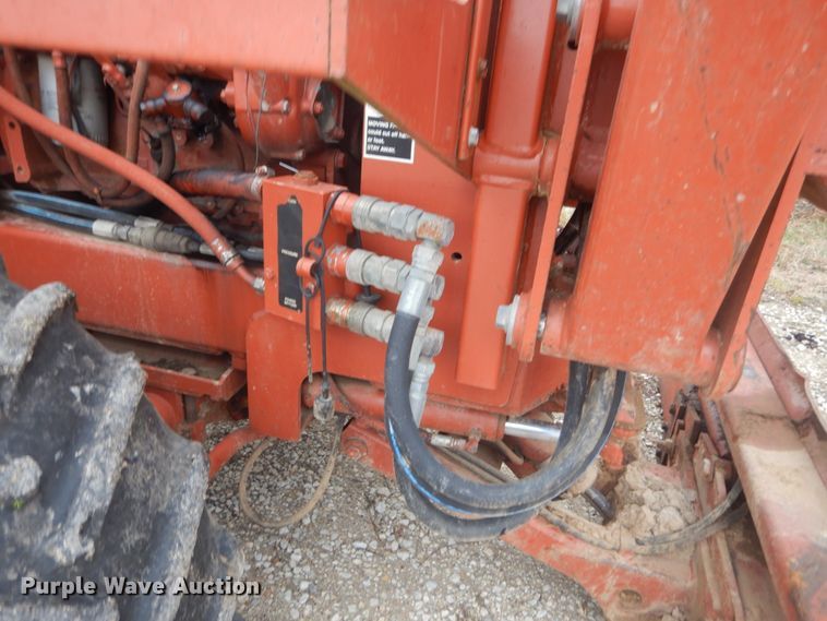 image for item HV9550 1996 Ditch Witch 5110  trencher