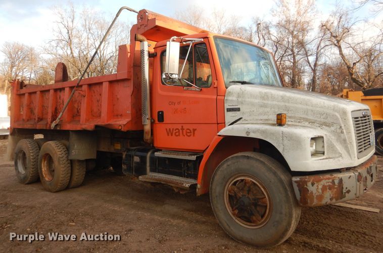 image for item HV9554 1997 Freightliner FL80  dump truck