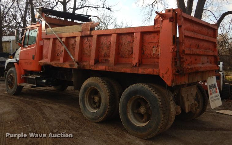 image for item HV9554 1997 Freightliner FL80  dump truck