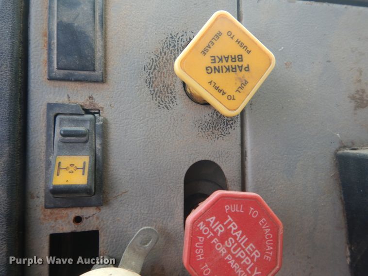 image for item HV9554 1997 Freightliner FL80  dump truck