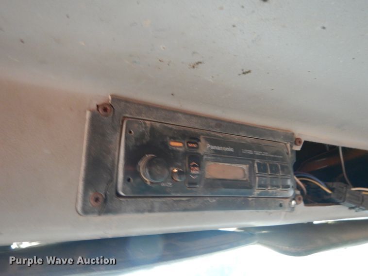 image for item HV9554 1997 Freightliner FL80  dump truck