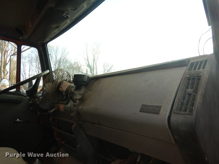 image for item HV9554 1997 Freightliner FL80  dump truck