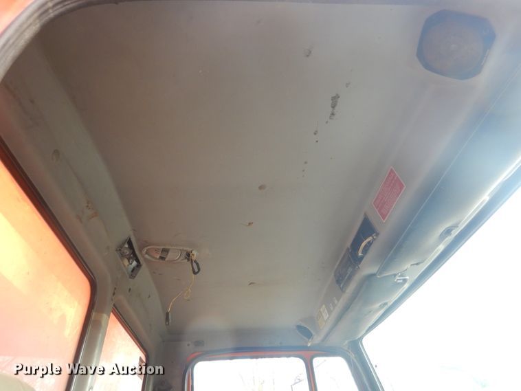 image for item HV9554 1997 Freightliner FL80  dump truck