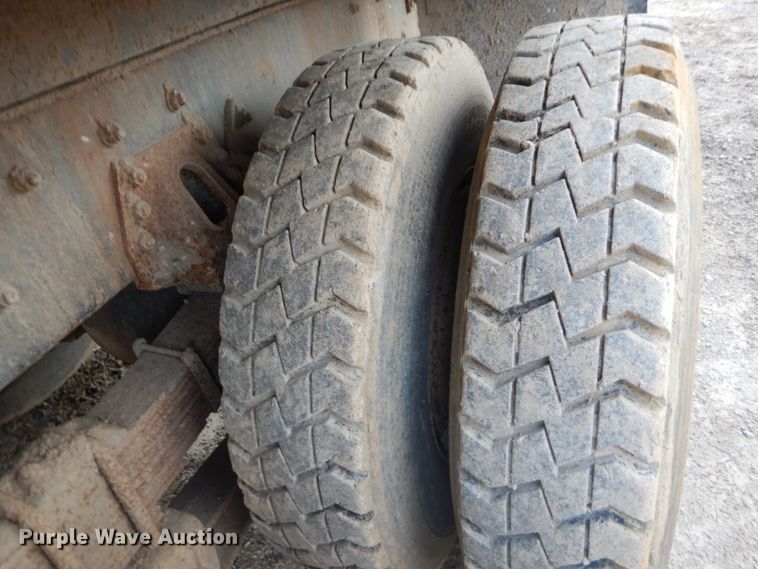 image for item HV9554 1997 Freightliner FL80  dump truck