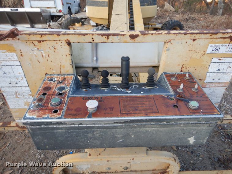 image for item HV9556 1998 Grove MZ46CXT  boom lift