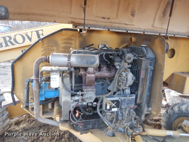 image for item HV9556 1998 Grove MZ46CXT  boom lift