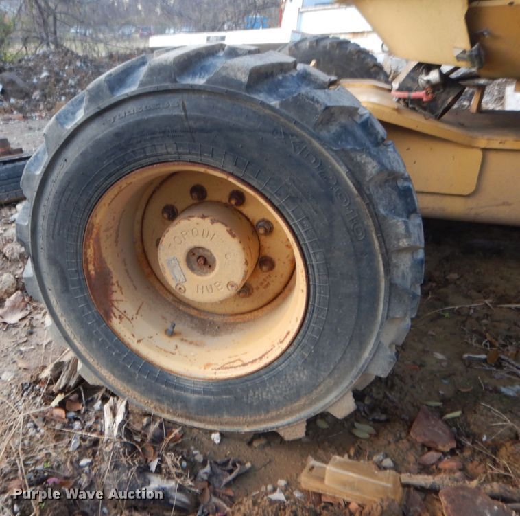 image for item HV9556 1998 Grove MZ46CXT  boom lift