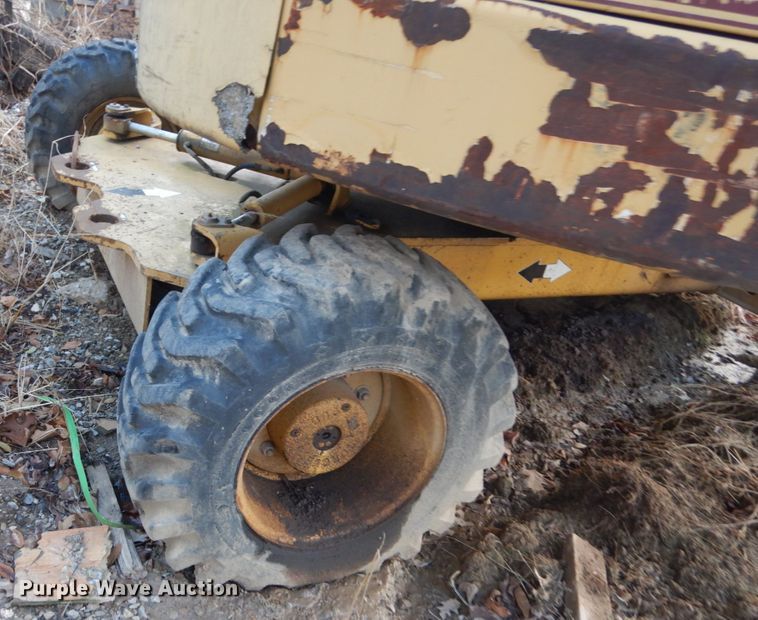 image for item HV9556 1998 Grove MZ46CXT  boom lift