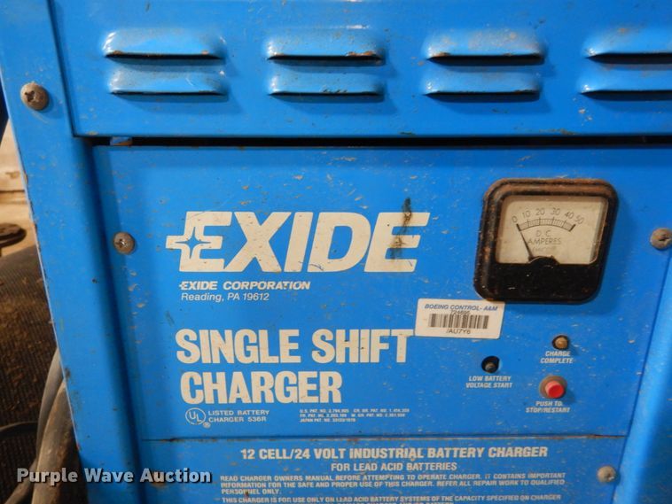 image for item HV9557 1981 Crown 200TR tow cart