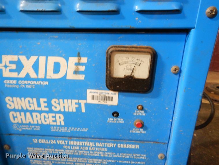 image for item HV9557 1981 Crown 200TR tow cart